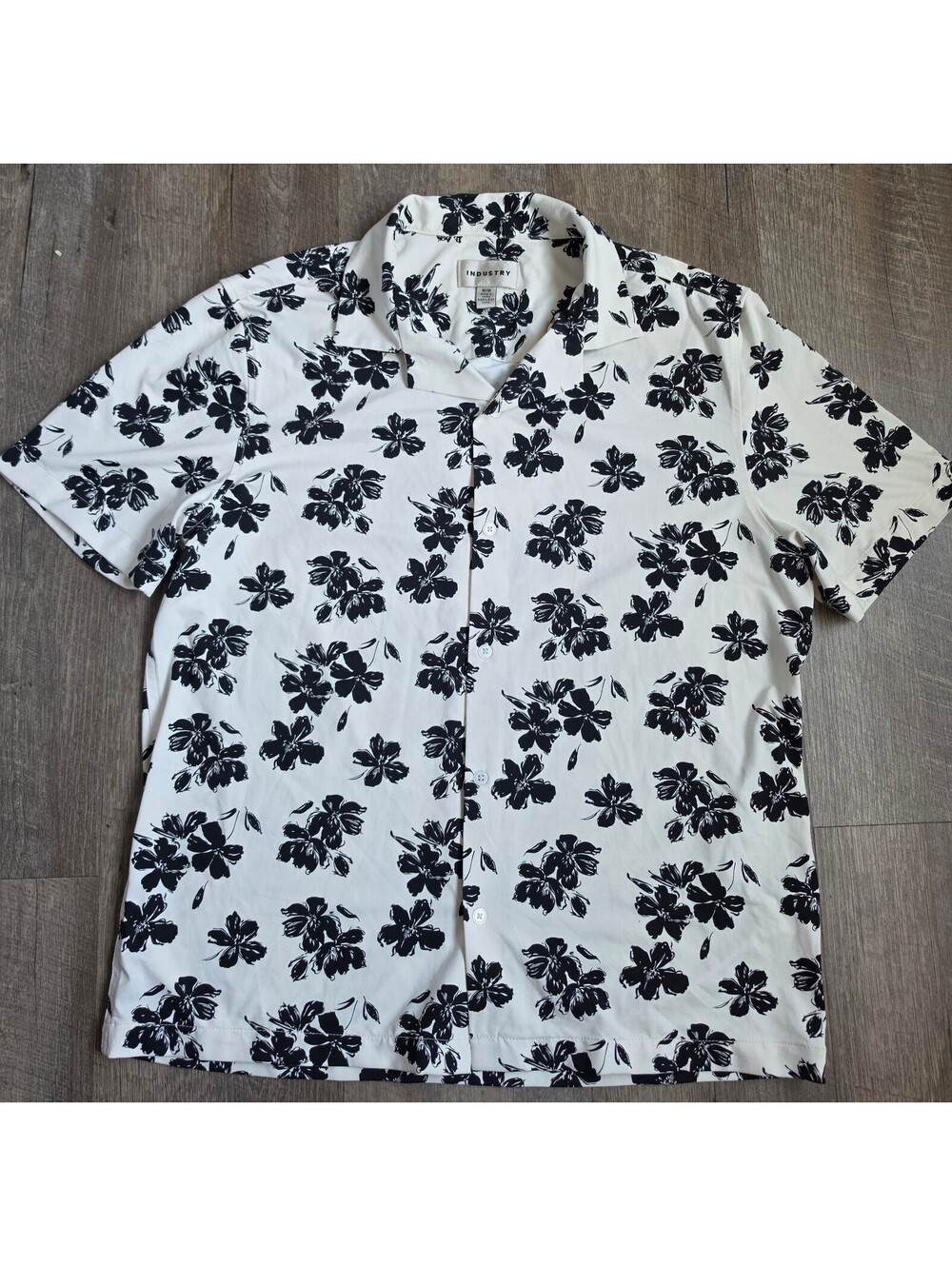 Industry Men's Medium Black and White Floral Button-Up Shirt